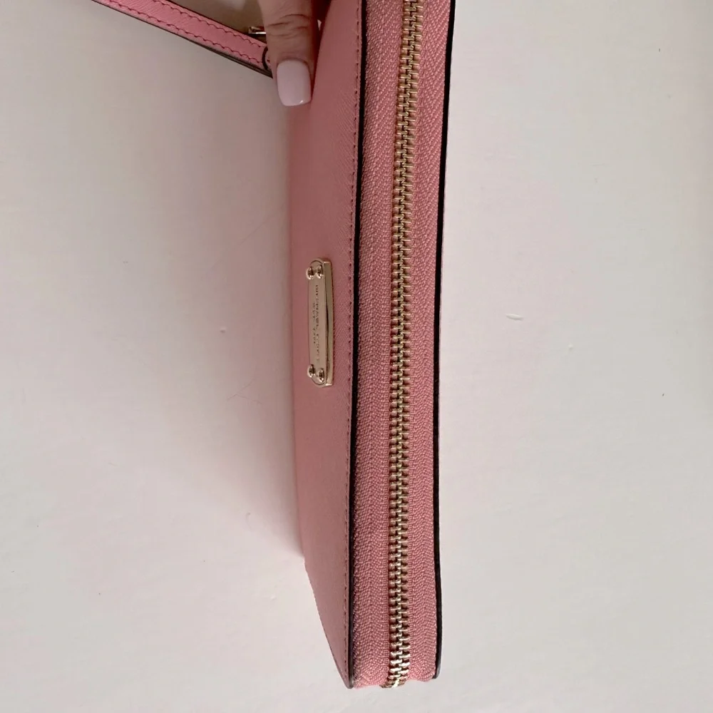 Authentic Pale Pink Michael Kors Wallet - Picture 8 of 11